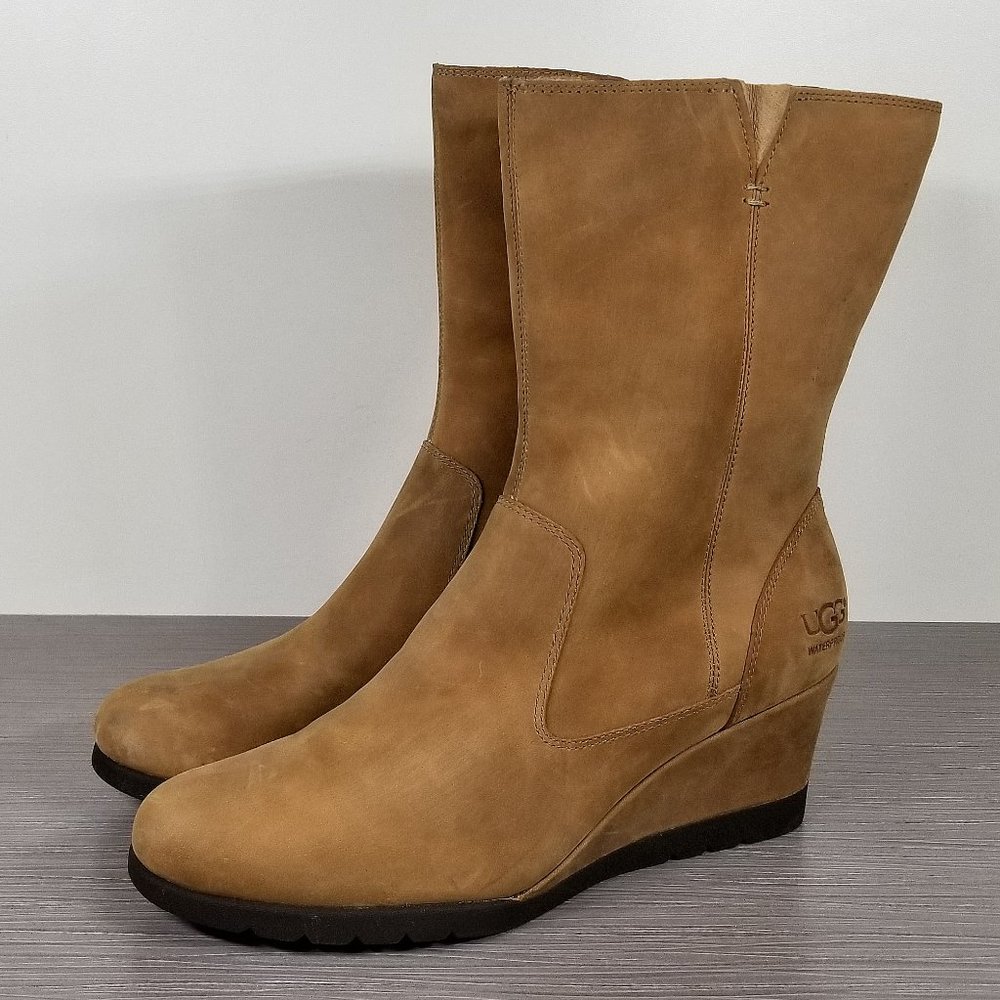 UGG Joely Shearling Lined Wedge Boot Chestnut Leather, Womens Size 9.5 US / 40.5